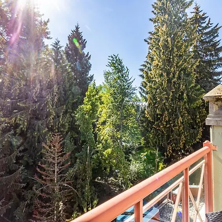 Alpenglow Lodge By Elevate Vacations Whistler Exterior photo