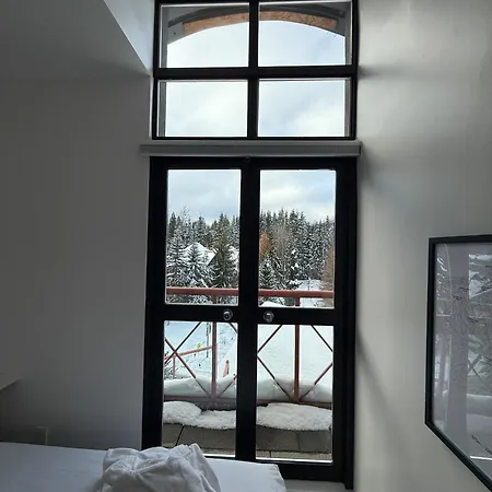 Alpenglow Lodge By Elevate Vacations Whistler Exterior photo
